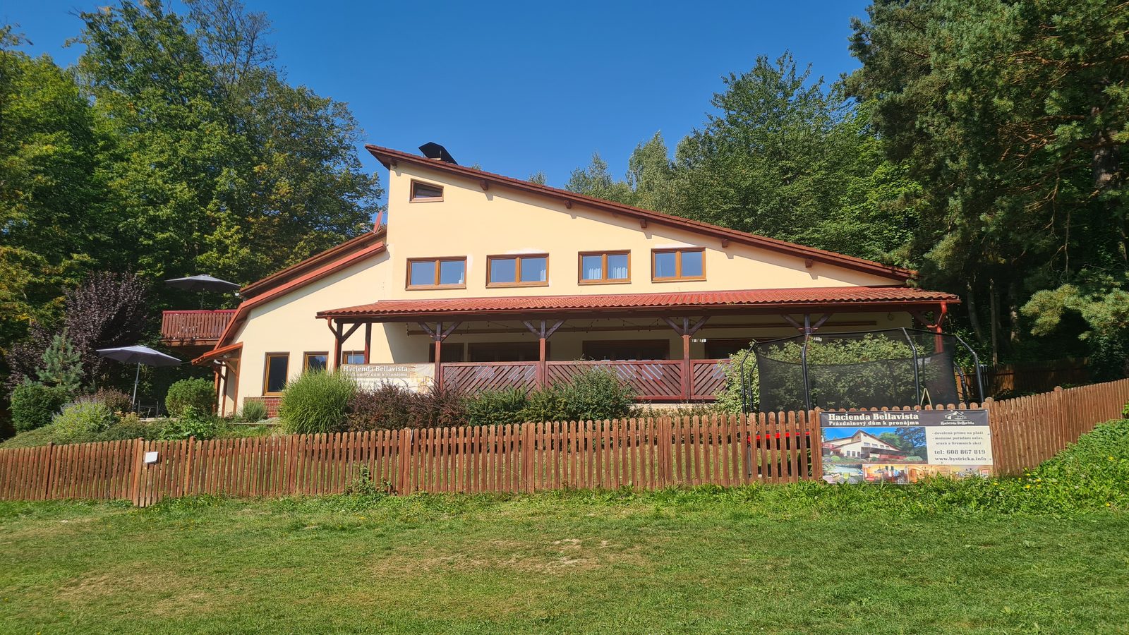 Hacienda Bellavista — celý dům od louky